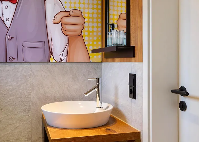 Buwesch 13 Nyaraló Nusttal